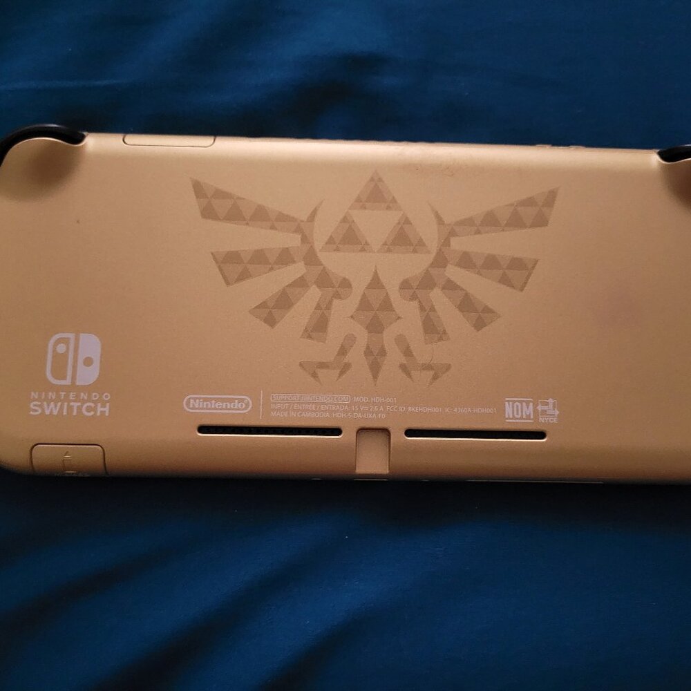 Nintendo Switch Lite Hyrule